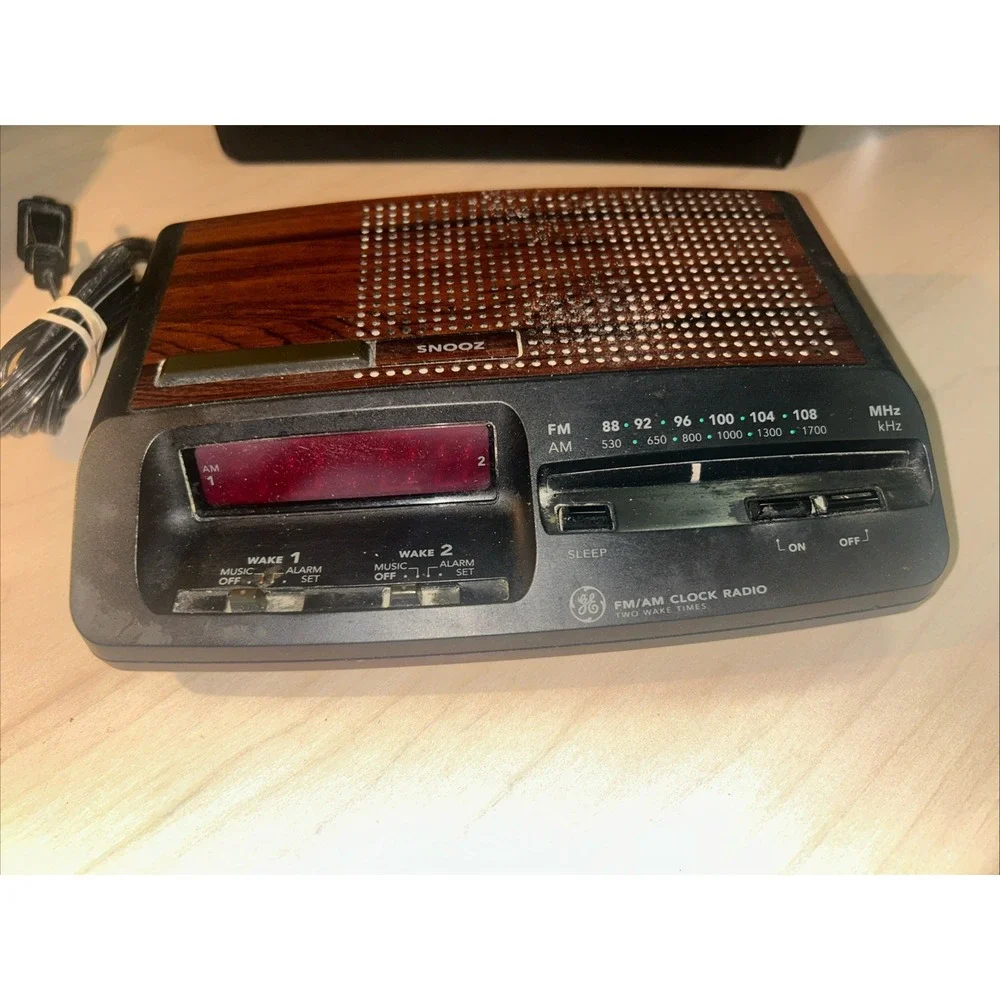 GE Alarm Clock Model: 7-4621A-AM/FM-Corded/Batt.Bkup.-Dual-1994-Tested Works VTG